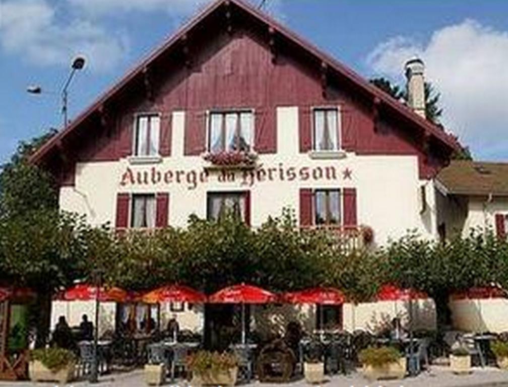 Auberge Du Herisson La Chaux-du-Dombief Exteriér fotografie